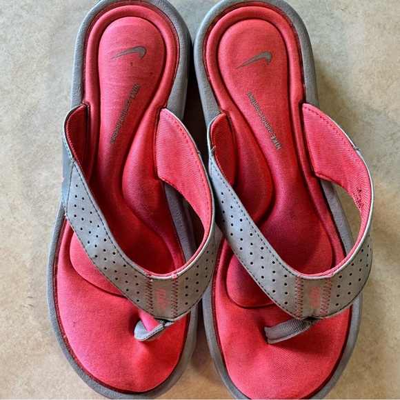 Nike Comfort Memory Foam Flip Flops - Picture 1 of 8